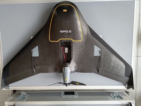 Bezzałogowy samolot fotogrametryczny wraz z aparatem Trimble UX5 oraz upgrade do do UX5 HP ( gBox, Body UX5 HP,)