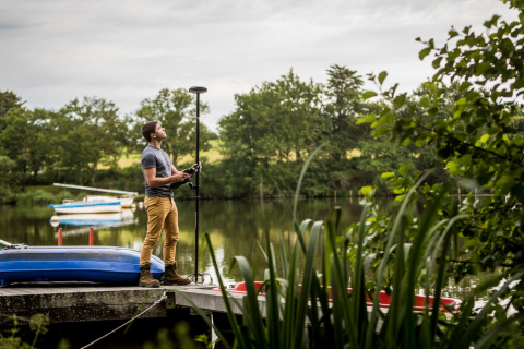 Odbiornik GNSS Spectra Geospatial SP85