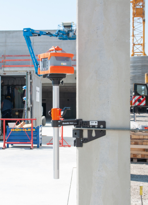 uchywt nedo fix-it do laserów budowlanych z korbą na kolumne