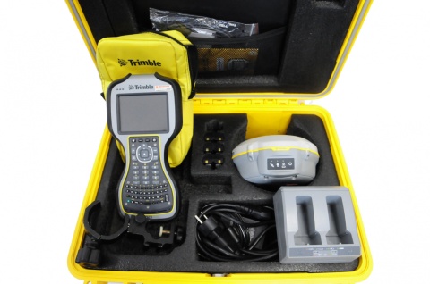 Odbiornik Trimble R8s z kontrolerem TSC3